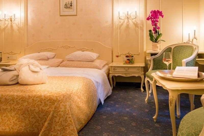 Schlosshotel Roemischer Kaiser Wien Phòng bức ảnh