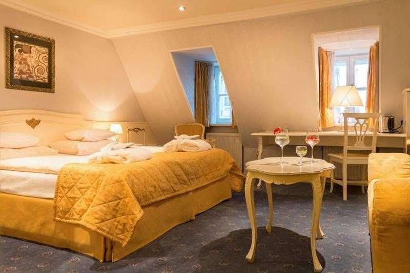 Schlosshotel Roemischer Kaiser Wien Phòng bức ảnh